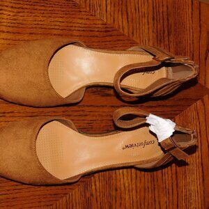 Women’s Aurelia Pump – Mocha Size 9WW